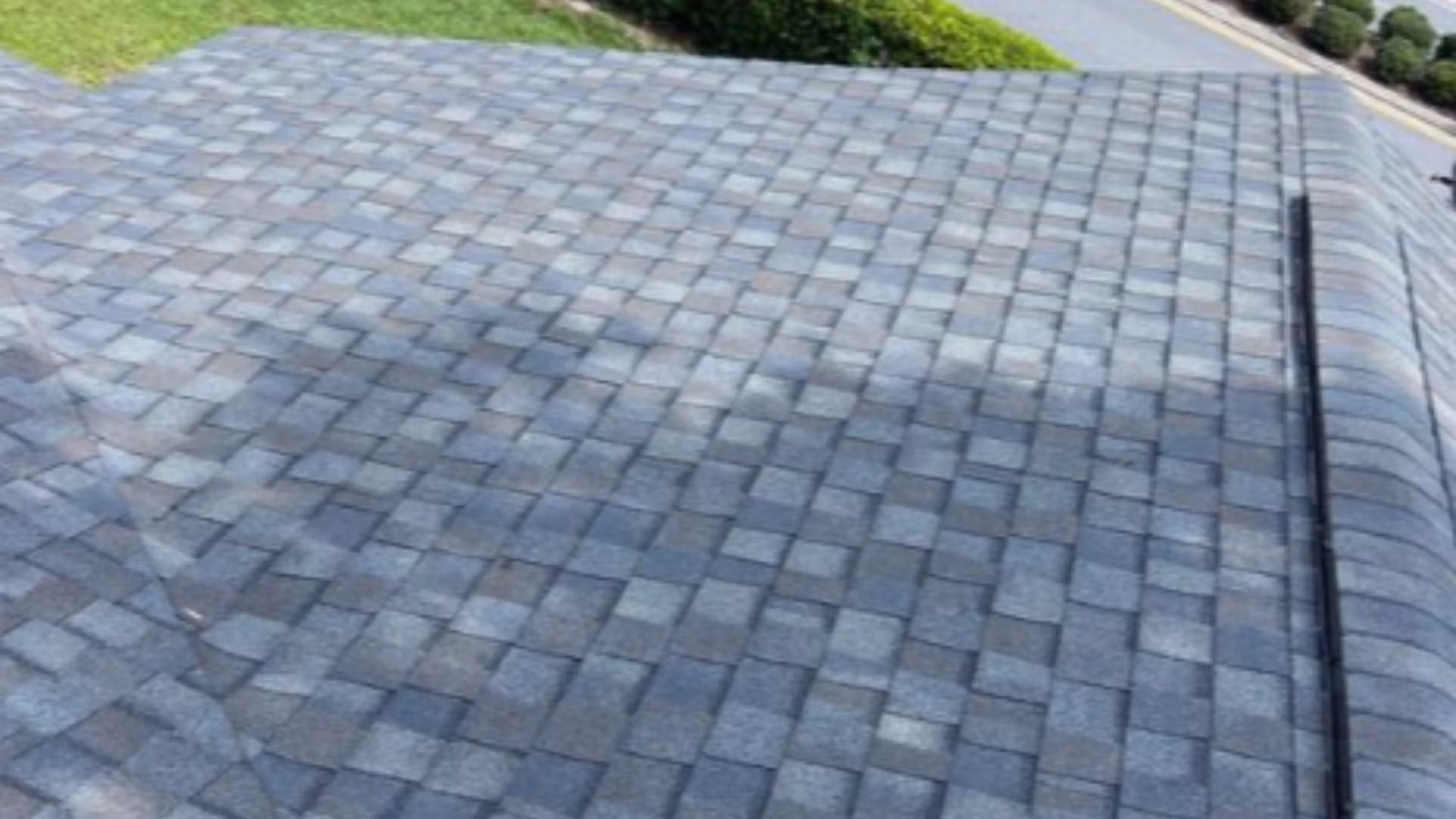 Best roofing material for Florida climate in Maitland – compare asphalt shingles, metal, tile, stone-coated steel, and flat roof systems.