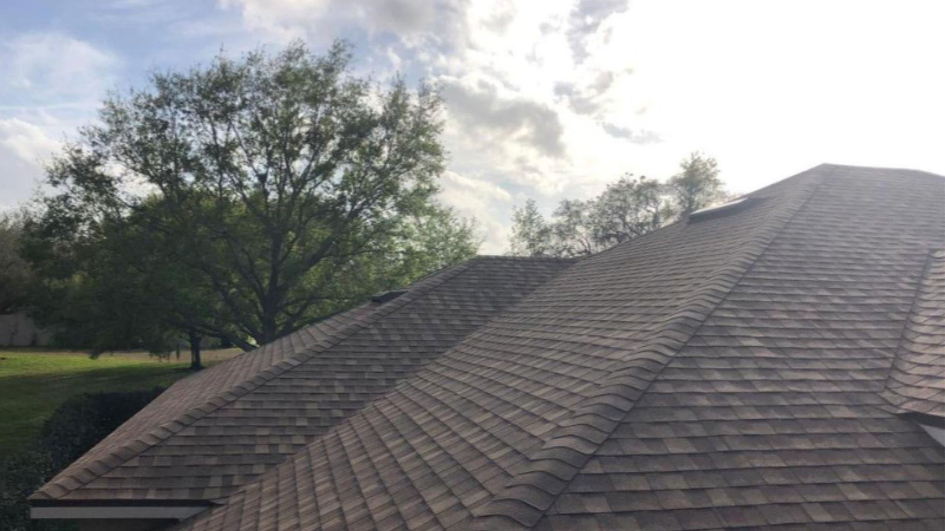 Roof lifespan in Apopka — shingle, tile, and metal roofing comparison for Central Florida homes.