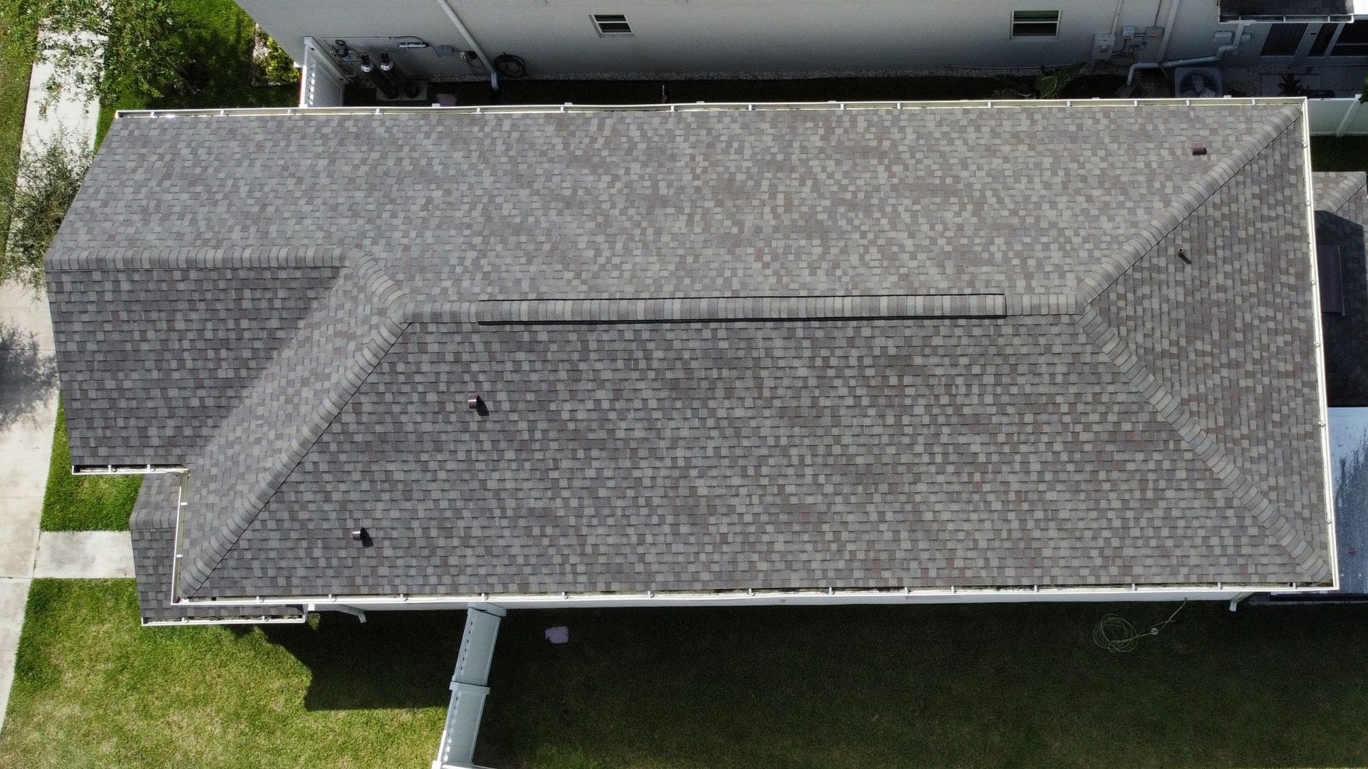 Roof lifespan in Winter Garden — shingle, tile, and metal roofing comparison for Central Florida homes.